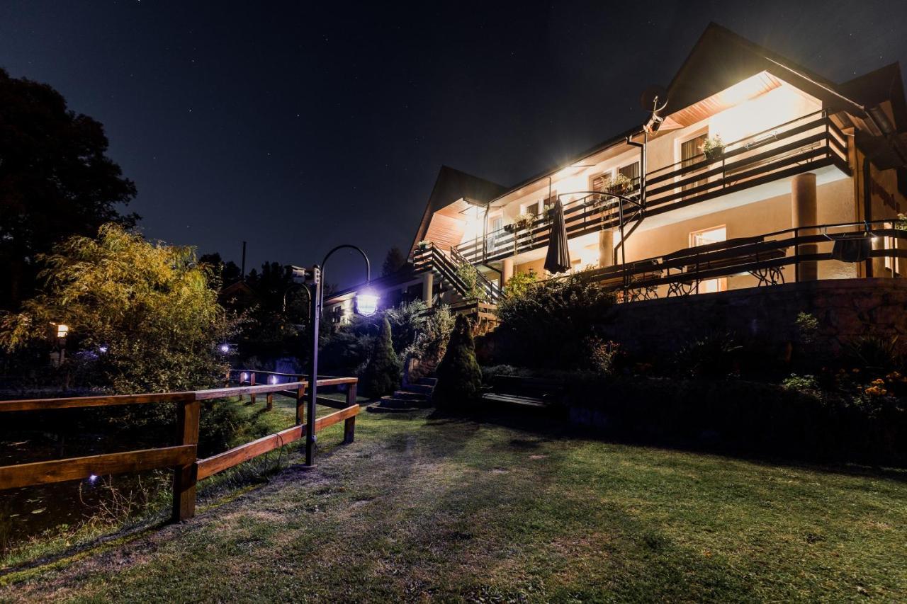 Wypoczynek U Piotra Villa Susiec Exteriör bild