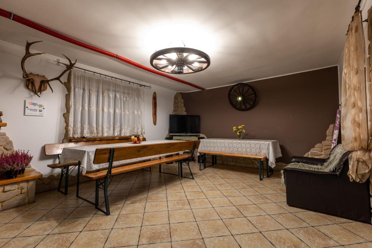 Wypoczynek U Piotra Villa Susiec Exteriör bild