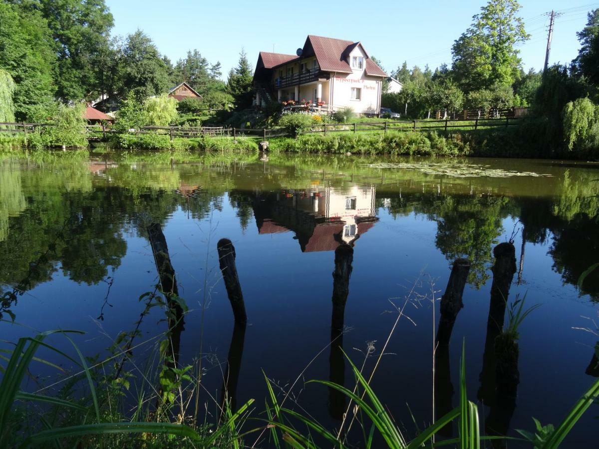 Wypoczynek U Piotra Villa Susiec Exteriör bild
